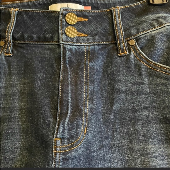 Cabi Cinch skinny Jean - Picture 3 of 3